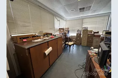 410 E Fleming Drive, Morganton, NC 28655 - Photo 13