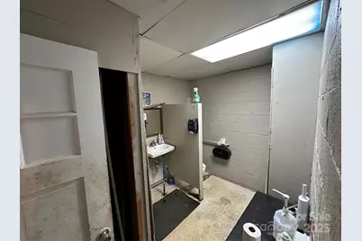 410 E Fleming Drive, Morganton, NC 28655 - Photo 41