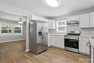 1021 Chandler Dr, Rock Hill, SC 29732 - Photo 3