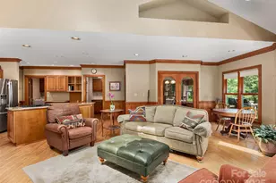 599 Red Fox Ln, Flat Rock, NC 28731 - Photo 19