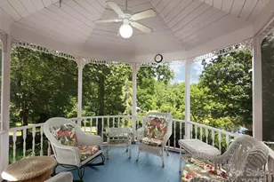 599 Red Fox Ln, Flat Rock, NC 28731 - Photo 15