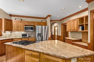 599 Red Fox Ln, Flat Rock, NC 28731 - Photo 23