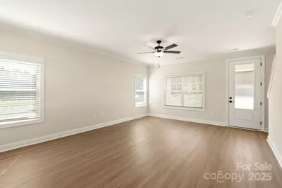 113 Sandypark Court, Troutman, NC 28166 - Photo 7