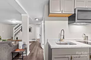 310 Cedarwood St, Spring Lake, NC 28390 - Photo 7