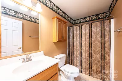 1006 Turnberry Street NE, Lenoir, NC 28645 - Photo 19
