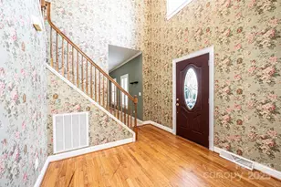 1006 Turnberry St NE, Lenoir, NC 28645 - Photo 7