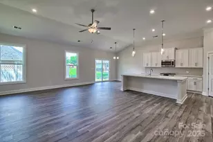 955 Exeter Dr, Sherrills Ford, NC 28673 - Photo 7