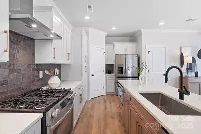 432 W Cama Street, Charlotte, NC 28217 - Photo 9