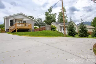 30 Babb St, Waynesville, NC 28786 - Photo 27