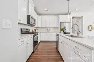 9404 Munsing Dr, Charlotte, NC 28269 - Photo 9