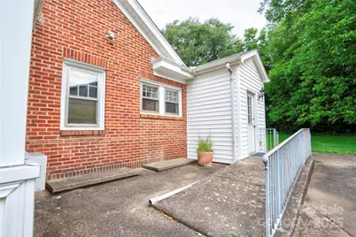 1407 E Marion Street, Shelby, NC 28150 - Photo 17