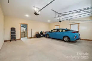 225 Henry's Glen Dr, Morganton, NC 28655 - Photo 43