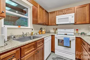 507 Appletree Dr, Newland, NC 28657 - Photo 17