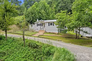 530 Rebel Ridge Rd, Marshall, NC 28753 - Photo 9