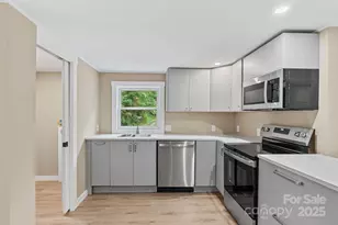 530 Rebel Ridge Rd, Marshall, NC 28753 - Photo 15