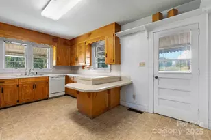 7952 W Nc 10 Hwy, Vale, NC 28168 - Photo 15