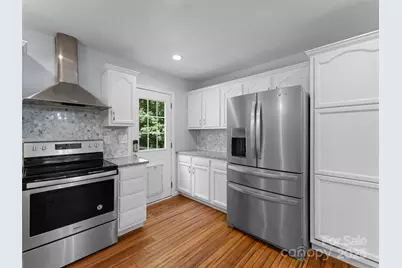 690 Mountain Road, Hendersonville, NC 28791 - Photo 11