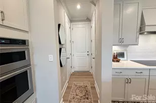 12046 Lavinia Ln, Charlotte, NC 28277 - Photo 7