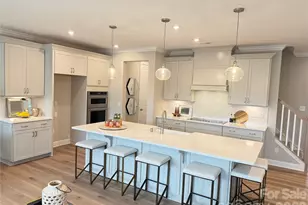 12046 Lavinia Ln, Charlotte, NC 28277 - Photo 5