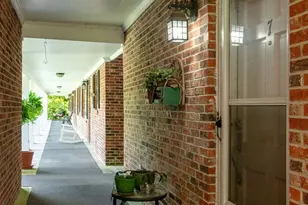 102 Boyd Dr, Flat Rock, NC 28731 - Photo 3