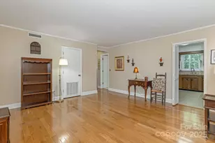 102 Boyd Dr, Flat Rock, NC 28731 - Photo 9