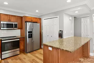 1411 Kensington Rd, Hendersonville, NC 28791 - Photo 15