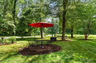 1411 Kensington Rd, Hendersonville, NC 28791 - Photo 35