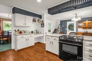 213 Raintree Dr, Hendersonville, NC 28791 - Photo 15