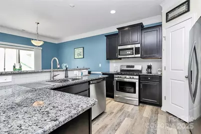 204 Kingston Drive, Mount Holly, NC 28120 - Photo 9