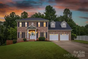 2640 Ironwood Dr, Hickory, NC 28602 - Photo 1