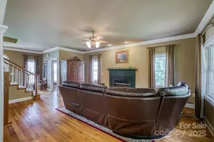 2640 Ironwood Dr, Hickory, NC 28602 - Photo 11