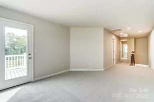 3916 Cheyney Park Dr, Charlotte, NC 28269 - Photo 23