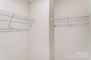 3916 Cheyney Park Dr, Charlotte, NC 28269 - Photo 33