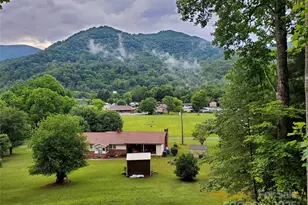 7 Higel Ln, Maggie Valley, NC 28751 - Photo 9