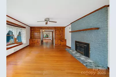 12 Robertson Street, Burnsville, NC 28714 - Photo 7