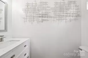 3016 Heathcroft Ct, Charlotte, NC 28269 - Photo 15