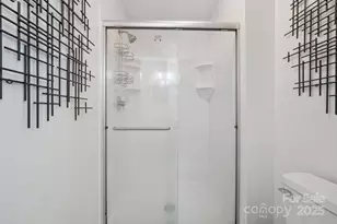 3016 Heathcroft Ct, Charlotte, NC 28269 - Photo 33