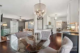 3016 Heathcroft Ct, Charlotte, NC 28269 - Photo 17