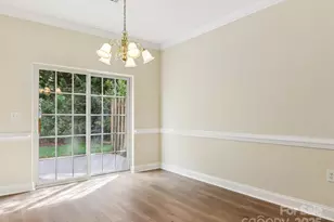 888 W Pointe Dr, Asheville, NC 28806 - Photo 11