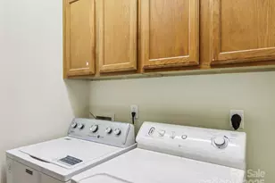 888 W Pointe Dr, Asheville, NC 28806 - Photo 31