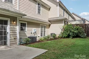 888 W Pointe Dr, Asheville, NC 28806 - Photo 35