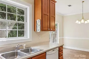 888 W Pointe Dr, Asheville, NC 28806 - Photo 17