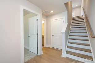 7008 Impulse Ct, Charlotte, NC 28205 - Photo 3