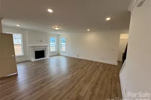 1320 Knob Crk Dr, Gastonia, NC 28054 - Photo 9