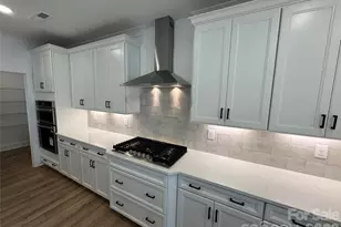 1320 Knob Crk Dr, Gastonia, NC 28054 - Photo 13