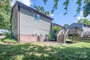 1216 Ogden Pl, Charlotte, NC 28213 - Photo 3