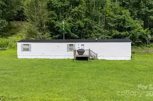 492 Chestnut Mountain Rd, Spruce Pine, NC 28777 - Photo 21