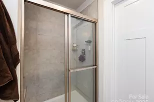 4231 Mackinnon Dr, Charlotte, NC 28214 - Photo 25