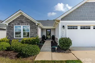 4231 Mackinnon Dr, Charlotte, NC 28214 - Photo 3