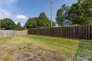 4231 Mackinnon Dr, Charlotte, NC 28214 - Photo 35